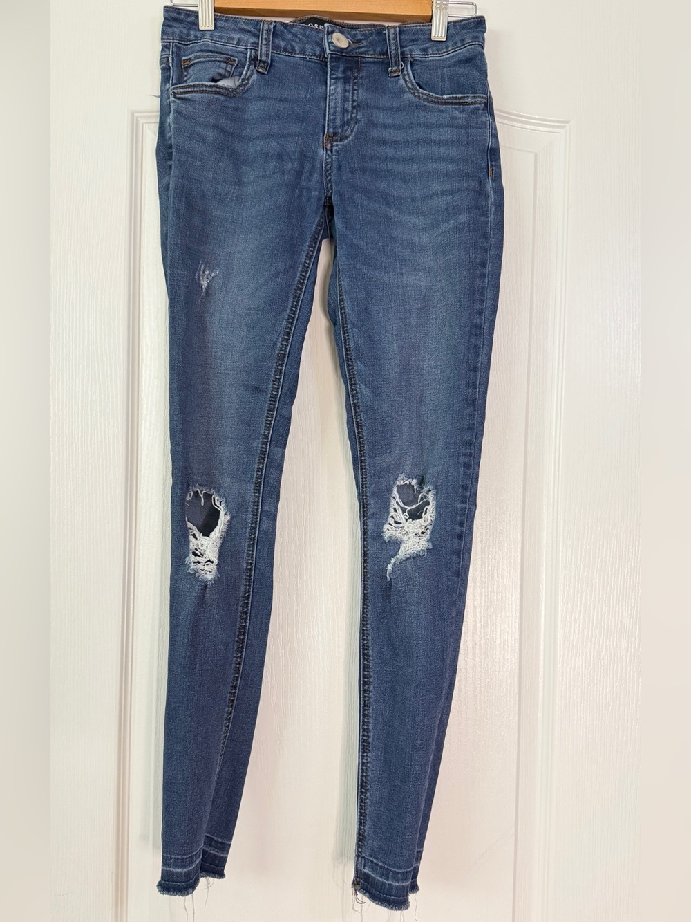 Prosperity Distressed Skinny Jeans Raw Hem Stretch Denim Light Wash Size 26